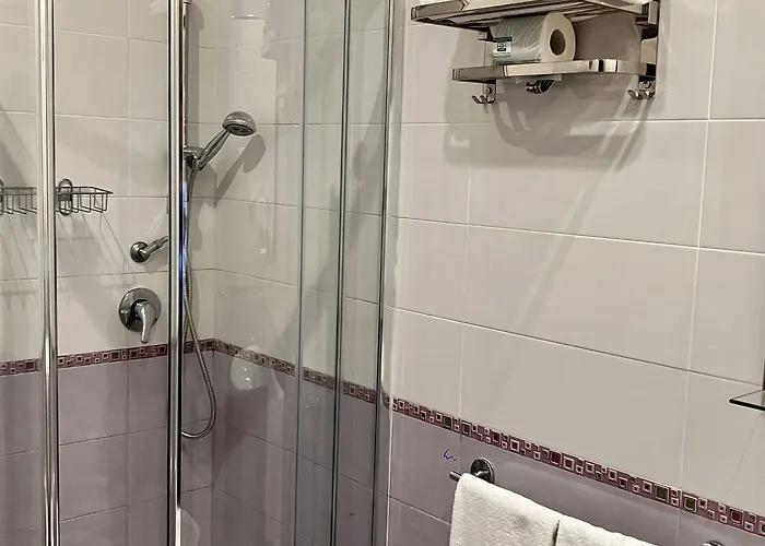 Hotel Erdarelli 3*